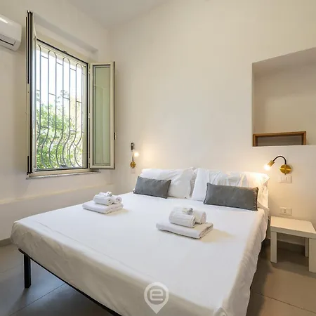 Estay - Diaz Apartmán *